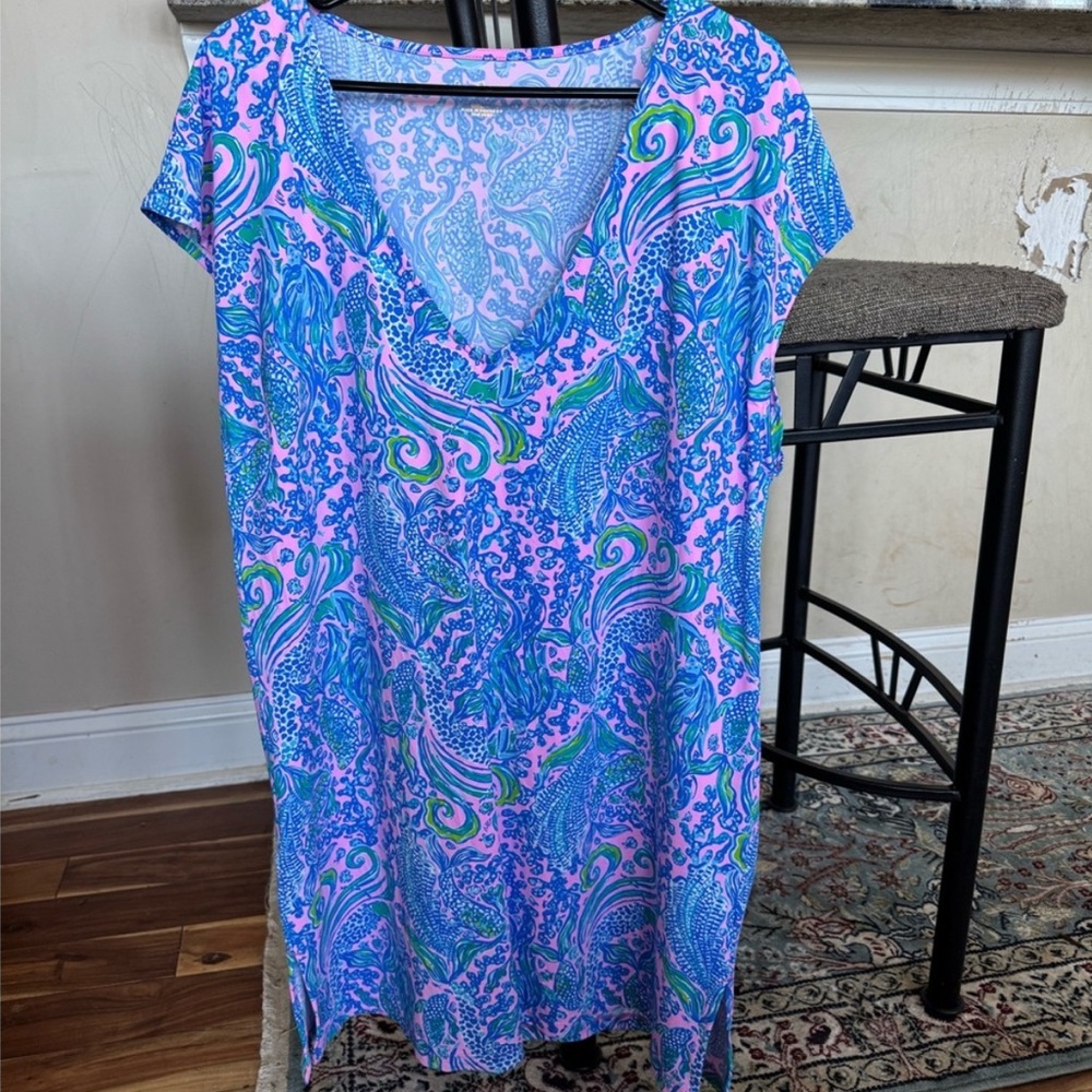 Like new Lilly Pulitzer!!